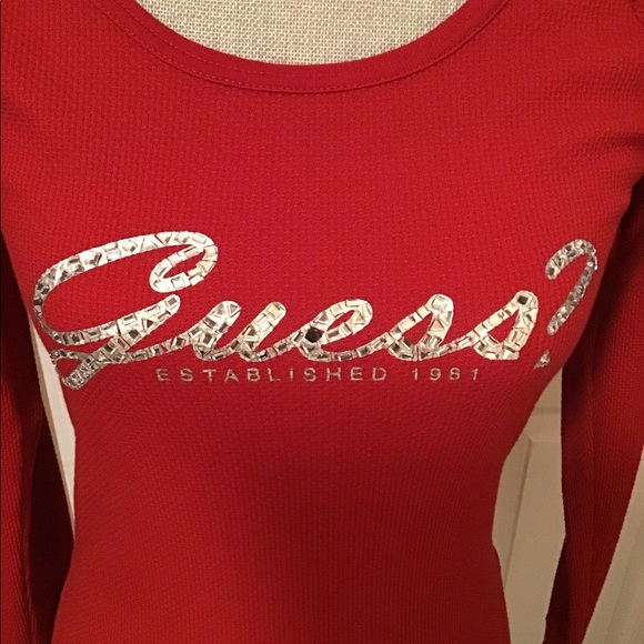 GUESS top - Picture 3 of 7